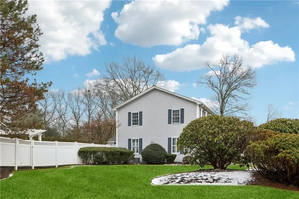 13 Orchid Trail Coventry RI 02816