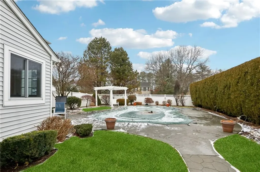 13 Orchid Trail Coventry RI 02816