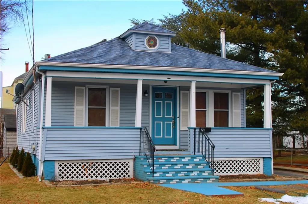 28 Elizabeth Street Pawtucket RI 02861