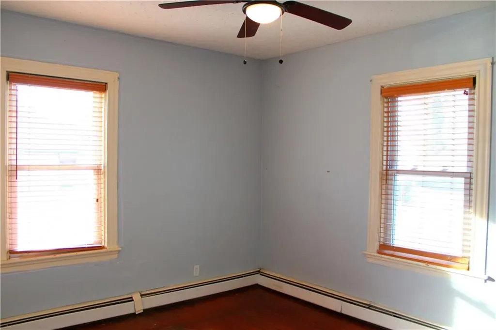 28 Elizabeth Street Pawtucket RI 02861