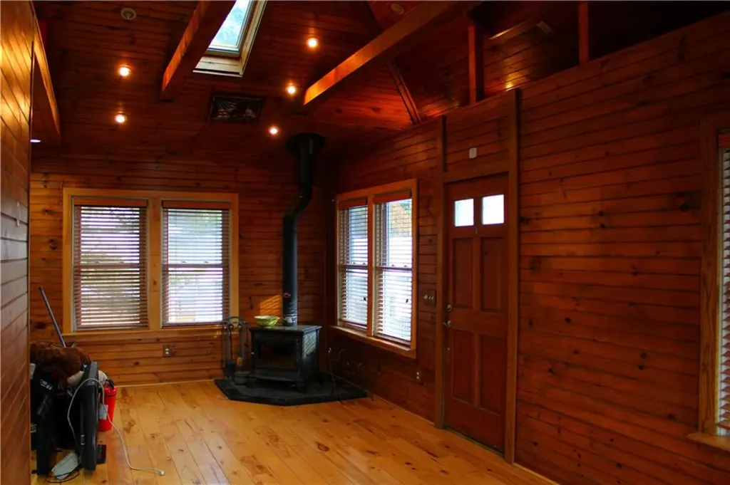 28 Elizabeth Street Pawtucket RI 02861