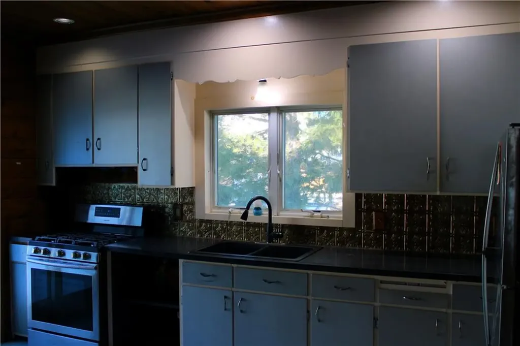 28 Elizabeth Street Pawtucket RI 02861