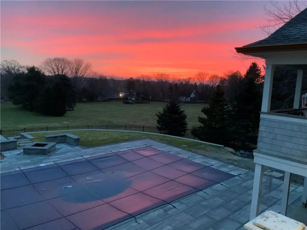 79 Peckham Lane Middletown RI 02842