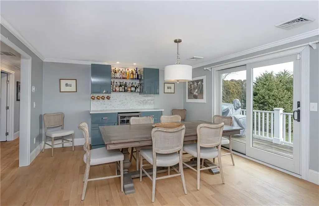 79 Peckham Lane Middletown RI 02842