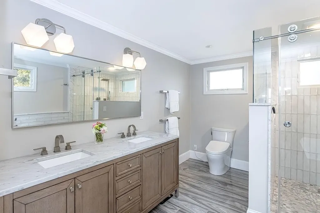 79 Peckham Lane Middletown RI 02842