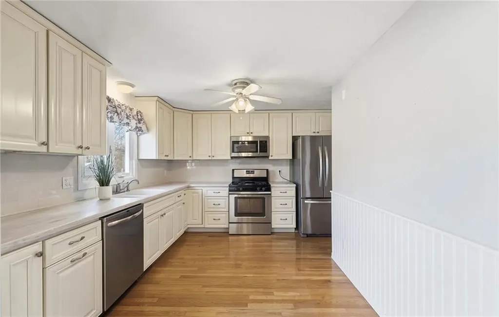 45 Diamond Hill Road Warwick RI 02886