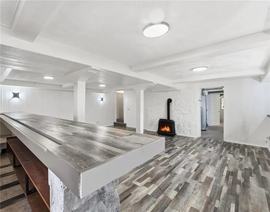 45 Diamond Hill Road Warwick RI 02886