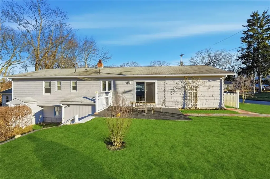 45 Diamond Hill Road Warwick RI 02886