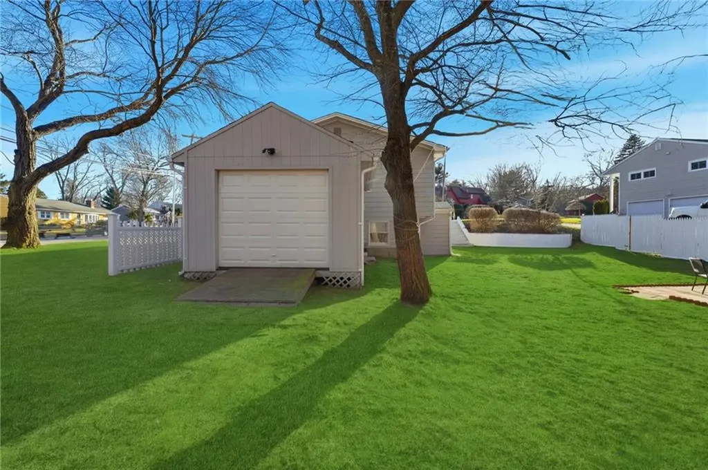 45 Diamond Hill Road Warwick RI 02886