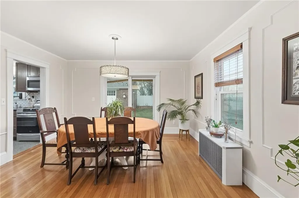 95 Washburn Avenue East Providence RI 02916