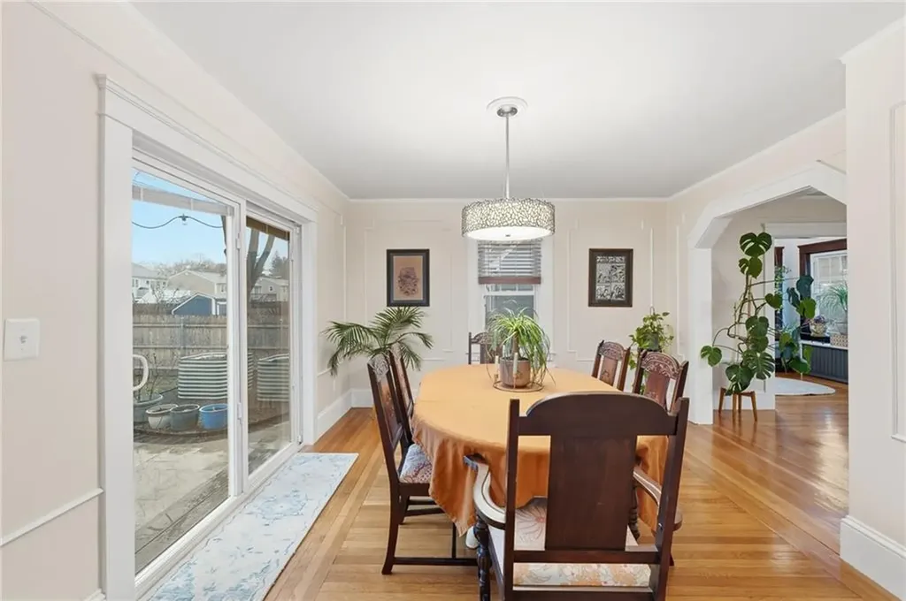 95 Washburn Avenue East Providence RI 02916