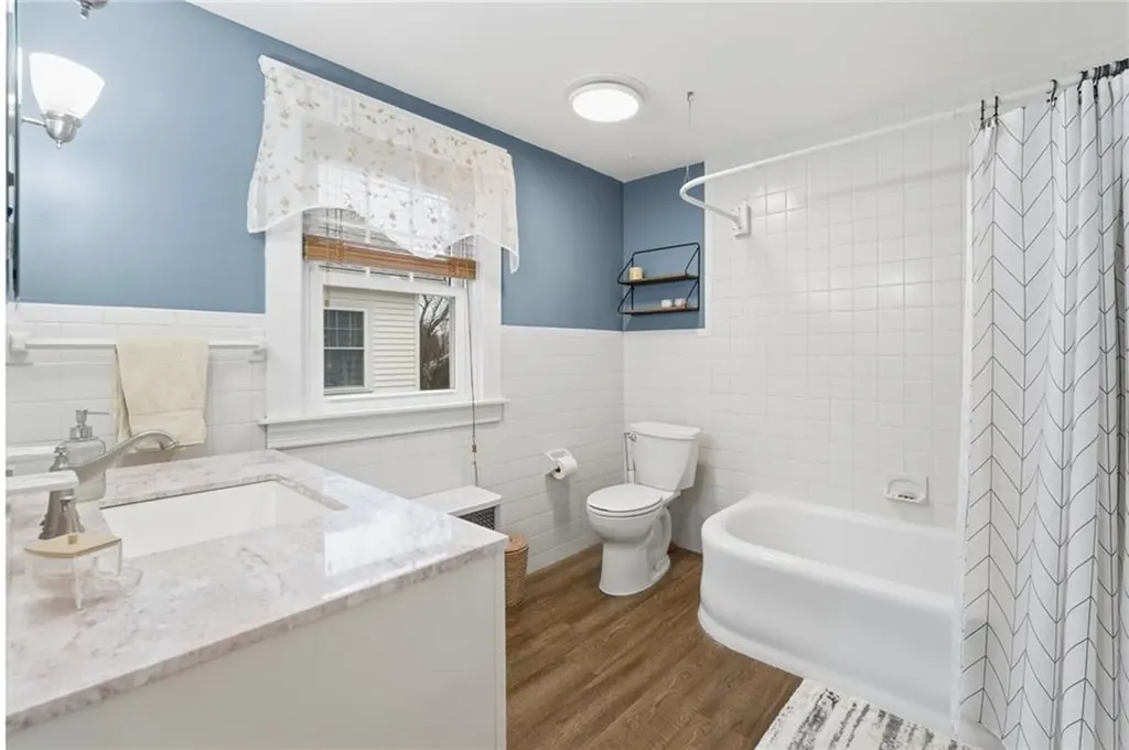 95 Washburn Avenue East Providence RI 02916