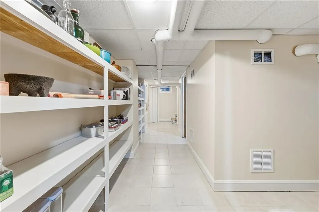 95 Washburn Avenue East Providence RI 02916