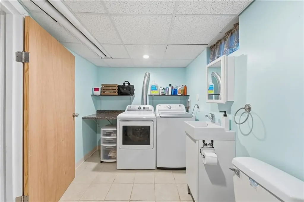 95 Washburn Avenue East Providence RI 02916