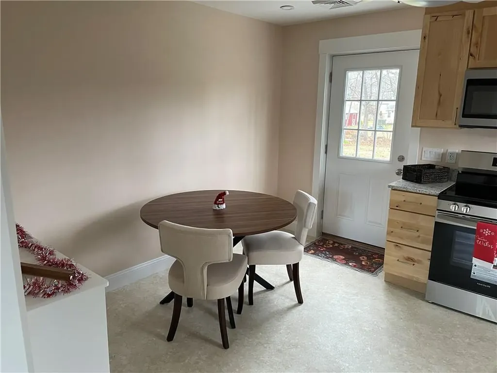 14 Douglas Circle Smithfield RI 02828