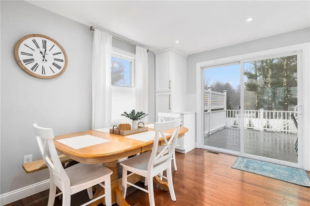 88 Hess Avenue Warwick RI 02889