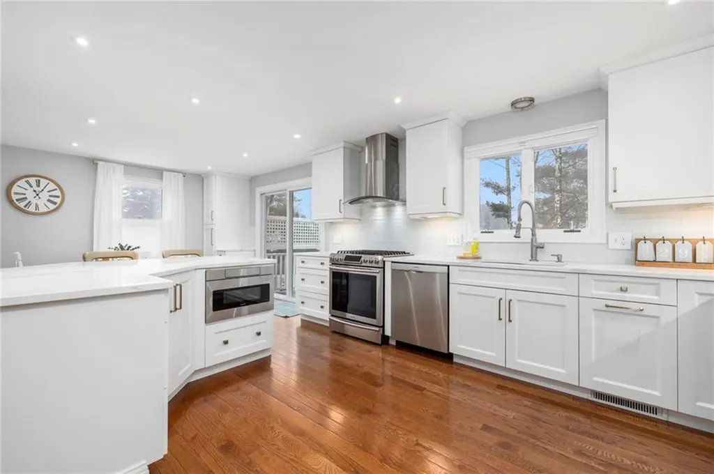 88 Hess Avenue Warwick RI 02889