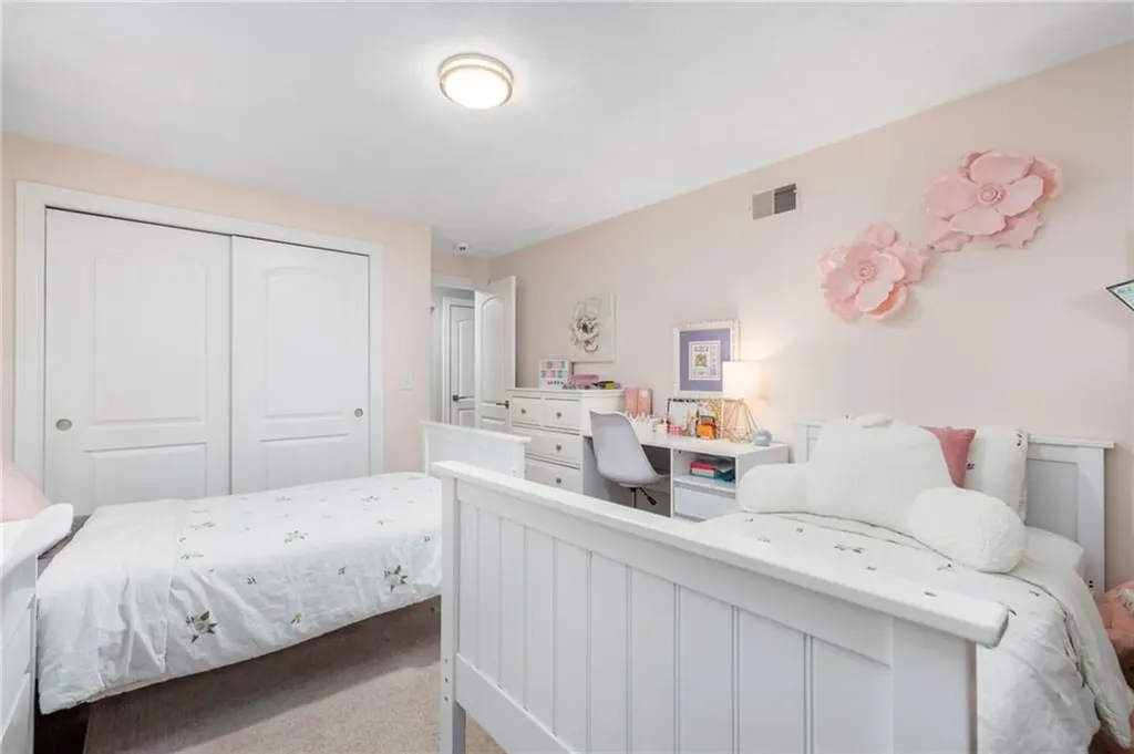 88 Hess Avenue Warwick RI 02889