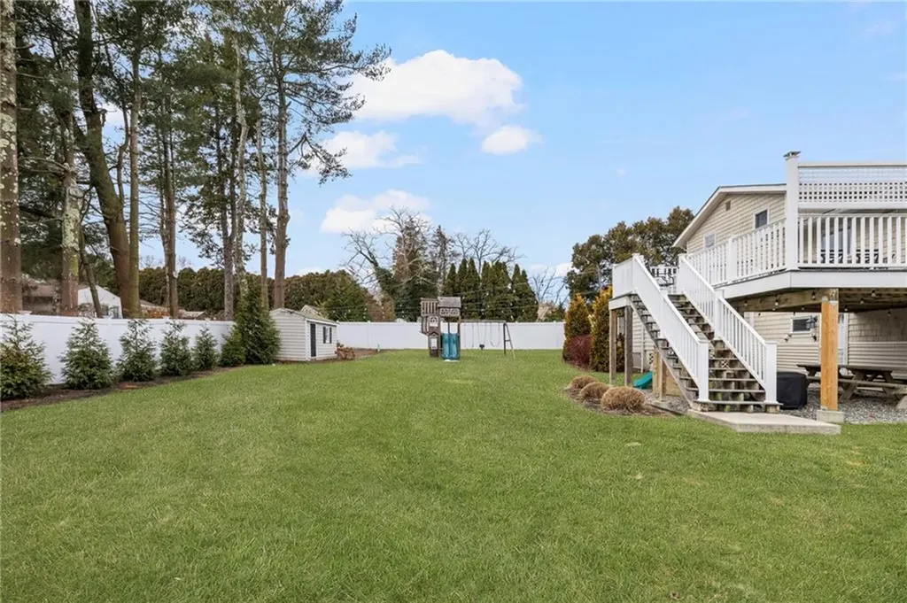 88 Hess Avenue Warwick RI 02889