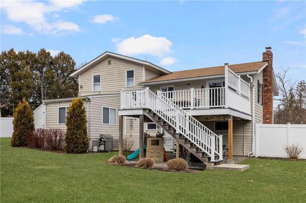 88 Hess Avenue Warwick RI 02889