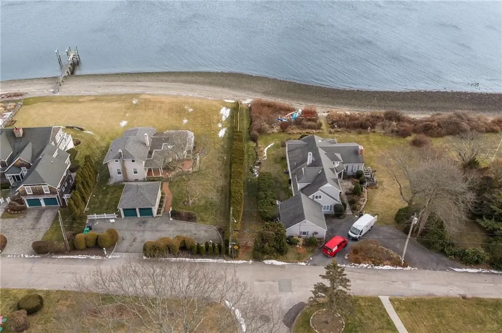 88 Hess Avenue Warwick RI 02889