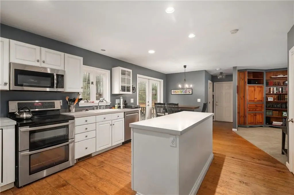 38 Clark Road Smithfield RI 02917