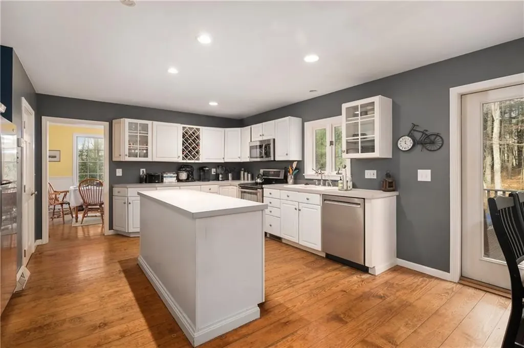 38 Clark Road Smithfield RI 02917