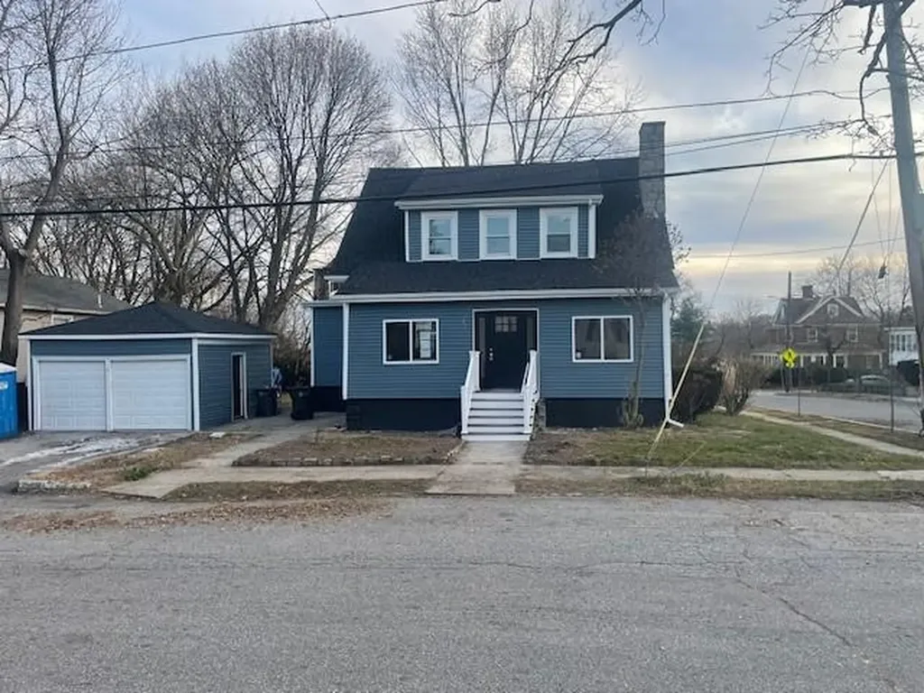 84 Indiana Avenue Providence RI 02905