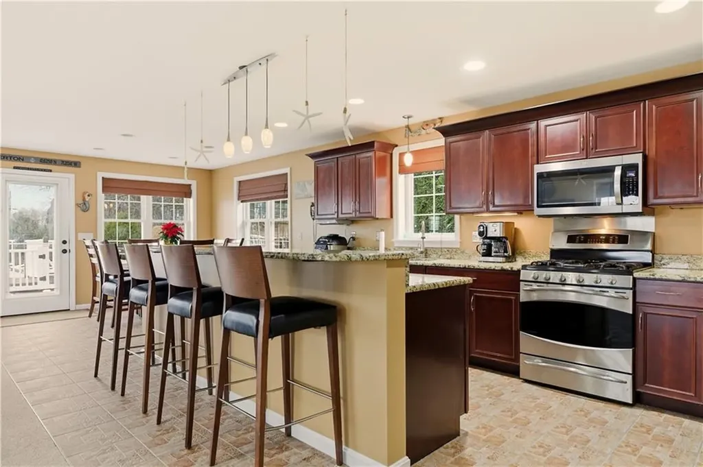 42 Lewis Street Tiverton RI 02878