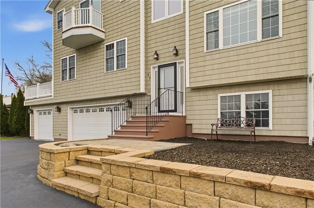 42 Lewis Street Tiverton RI 02878