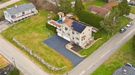 42 Lewis Street Tiverton RI 02878