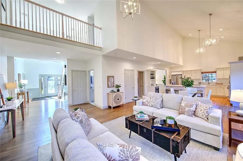 6 Grandstand Drive Lincoln RI 02865