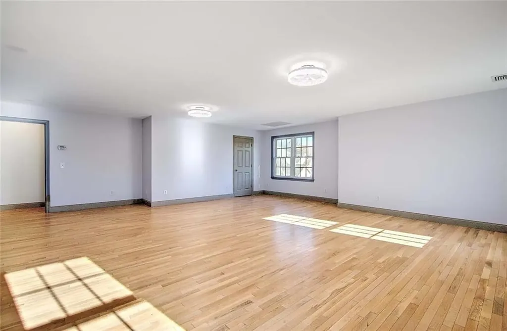 6 Grandstand Drive Lincoln RI 02865
