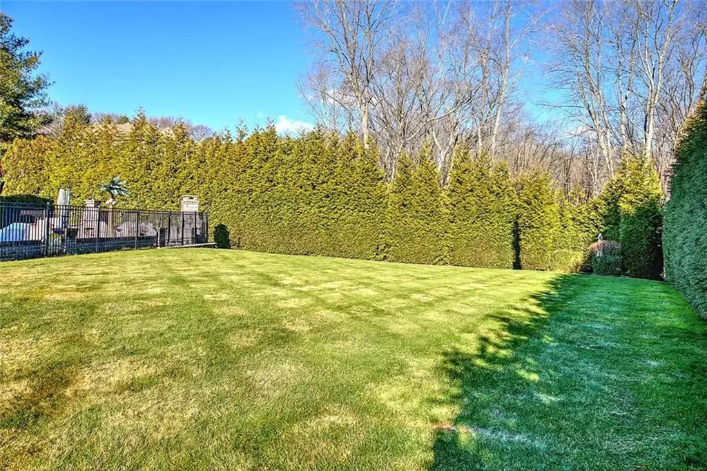 6 Grandstand Drive Lincoln RI 02865