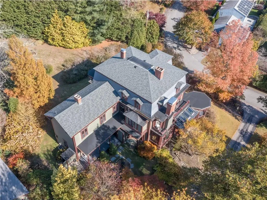 51 Hesper Drive Warwick RI 02818