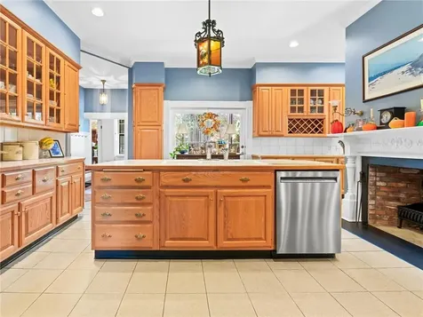 51 Hesper Drive Warwick RI 02818