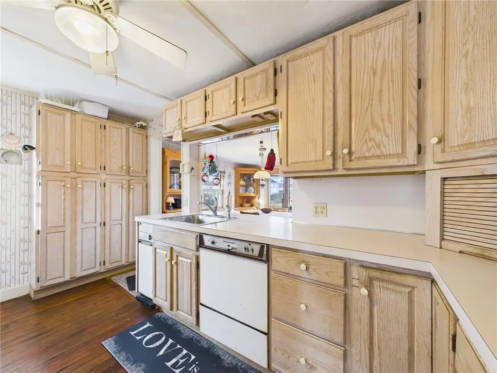 1140 Succotash Road Narragansett RI 02879