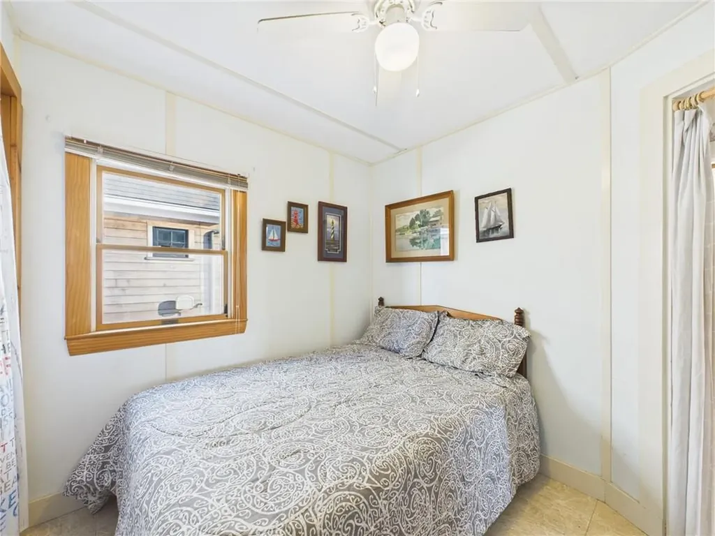 1140 Succotash Road Narragansett RI 02879