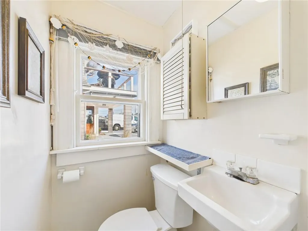 1140 Succotash Road Narragansett RI 02879