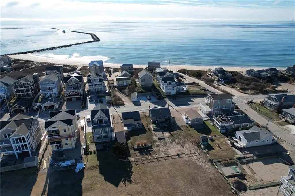 1140 Succotash Road Narragansett RI 02879