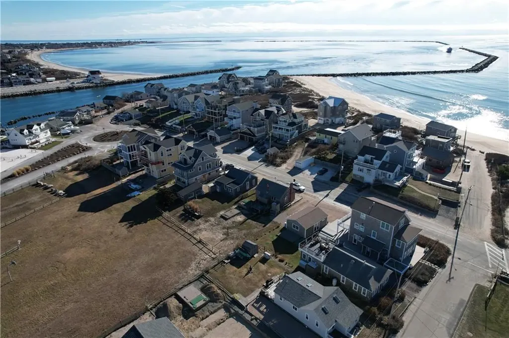 1140 Succotash Road Narragansett RI 02879