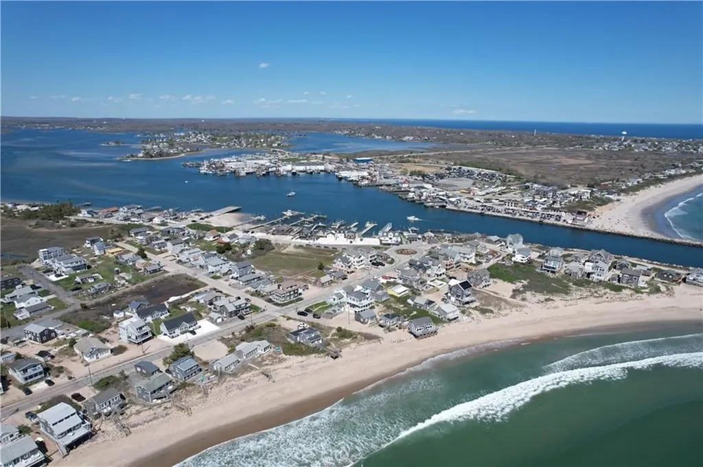 1140 Succotash Road Narragansett RI 02879