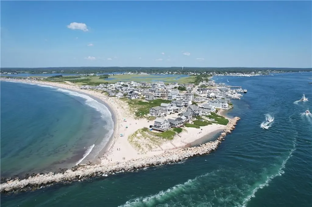 1140 Succotash Road Narragansett RI 02879