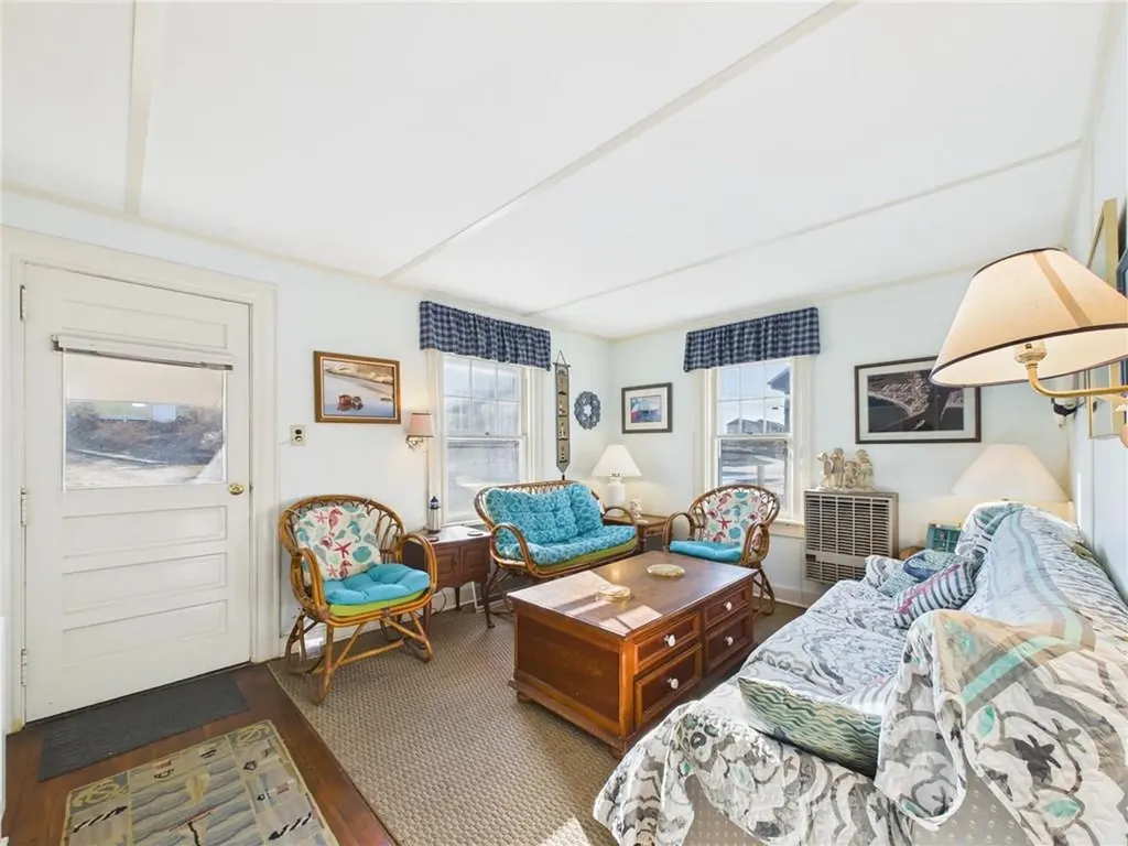 1140 Succotash Road Narragansett RI 02879