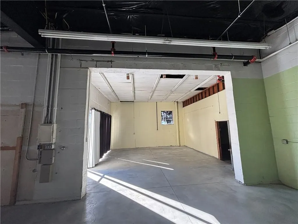 1533 South Main Street Fall River MA 02724