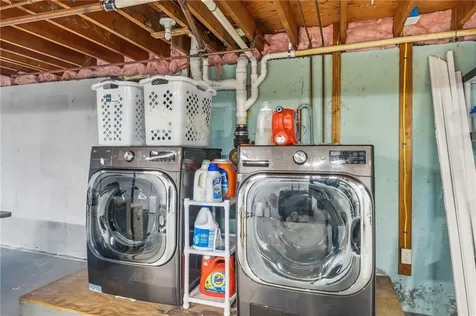 31 Charles Street North Kingstown RI 02852