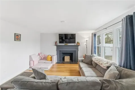 31 Charles Street North Kingstown RI 02852