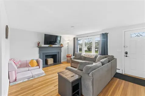 31 Charles Street North Kingstown RI 02852