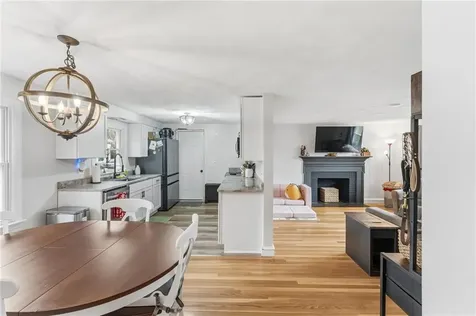 31 Charles Street North Kingstown RI 02852