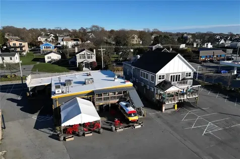 116 124 Aquidneck Avenue Middletown RI 02842